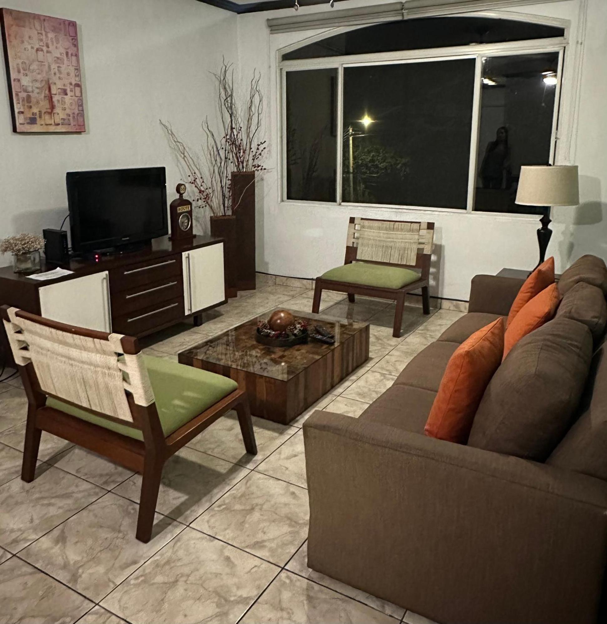 Monblanc Apartamento Completo San Salvador Luaran gambar